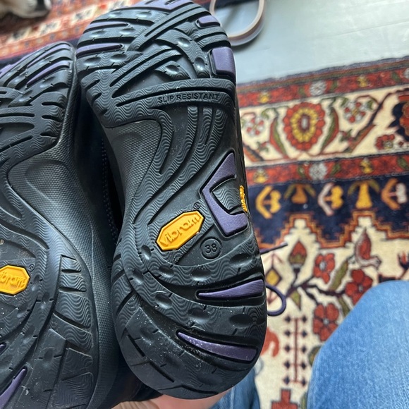 DANSKO - PAULETTE BLACK SUEDE WPF BOOT, size 38 - Picture 4 of 6